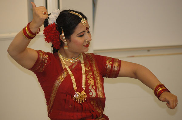 Shivapriya Bagchi dancing in Skövde